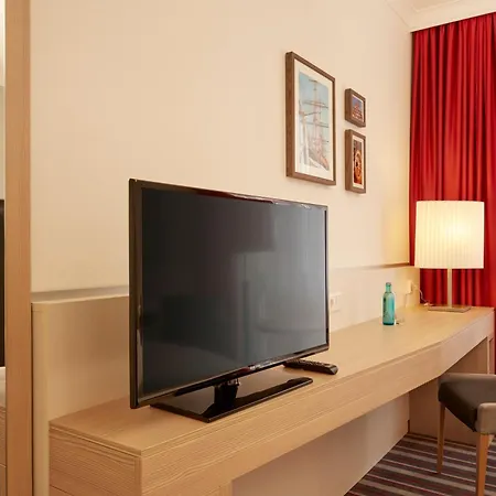 Otel Sunday Hotel Stade Herzog Widukind