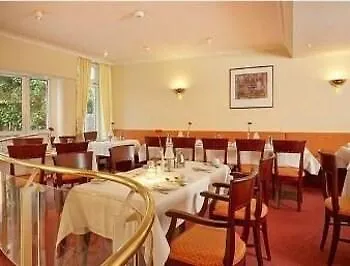 Otel Sunday Hotel Stade Herzog Widukind