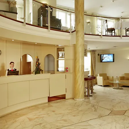 Otel Sunday Hotel Stade Herzog Widukind